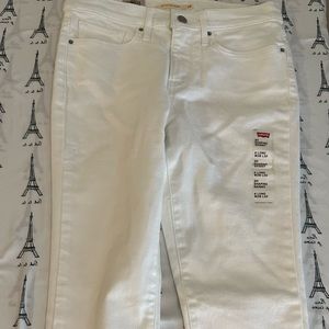Brand New white 311 shaping skinny Levi jeans size 28
